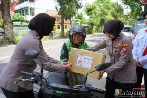 Polri Untuk Masyarakat: Polres Probolinggo Gelar Baksos dan Bakti Religi Sambut Hari Jadi Polwan ke -77