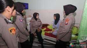 Polwan Polres Nganjuk Anjangsana ke Purna Polri, Wujud Hormat di Hari Jadi ke-77