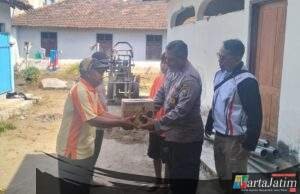 Polri Untuk Masyarakat : Polres Kediri Bantu Sumur Bor dan Pompa Air di HUT Polwan ke -77