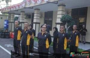 Semangat Kebersamaan, Polwan Polres Kediri Kota Gelar Olahraga Bersama dengan Tema “POLRI UNTUK MASYARAKAT”