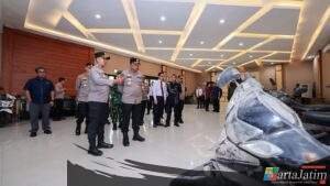 Kapolda Jatim Kunjungi Polres Kediri, Beri Motivasi Pada Anggota Pasca Aksi Anarkis