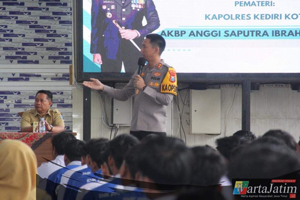 Cegah kenakalan Remaja, Kapolres Kediri Kota beri pesan penting ke Pelajar SMK PGRI 1 Kediri