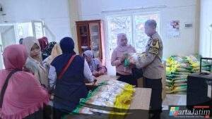 Polresta Malang Kota Kembali Gelontorkan 22 Ton Beras Murah Warga Senyum Sumringah