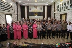 ​Kapolres dan Ibu Ketua Bhayangkari Cabang Kediri Kota Hadiri HUT Dian Kemala ke 26 di Polres Kediri Kota