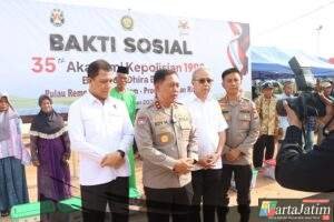 Polri Gelar Bakti Sosial 35 Tahun IKDB 90, Bagikan 1.485 Paket Sembako di Rempang Batam