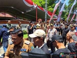 Polres Nganjuk Siagakan Personel Amankan Aksi Damai RT/RW di DPRD
