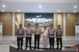 Dua Personel Polri dan Satu ASN Terima Kenaikan Pangkat di Polres Kediri