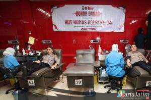 Peringati Hari Jadi Humas Polri ke -74 Polda Jatim Gelar Donor Darah