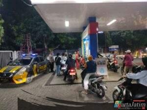 Polsek Krian Redam Keresahan Publik soal Isu Pertalite Dicampur Air di Pom Bengsin Sedengan Mijen Krian