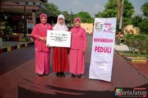 Semangat Sumpah Pemuda, SPN Polda Jatim dan Bhayangkari Beri Apresiasi Pelajar Berprestasi