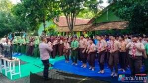 Kapolsek Jatikalen Ajak Pelajar SMPN 1 Jatikalen Jadi Generasi Cerdas Tanpa Narkoba