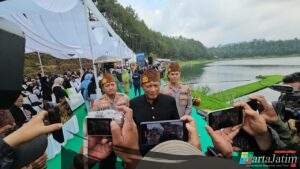 Kapolda Jatim Hadiri Grand Opening Festival Seven Lakes 2025 di Ranu Segaran Tiris