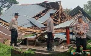 Polsek  Kertosono  Turun Kelapangan   memastikan Tidak ada korban jiwa Dalam  Puting beliung  Desa Drenges .