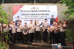 Peserta Didik Sespimma Lepas 125 Burung di Polres Malang Jaga Keseimbangan Alam