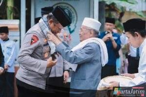 Kapolda Jatim Kunjungi Pondok Pesantren Al-Hikmah Melathen di Tulungagung