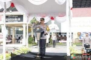 Apel Gelar Pasukan Ops Zebra Semeru 2025, Kapolres Kediri Tekankan Keselamatan dan Pelayanan Humanis