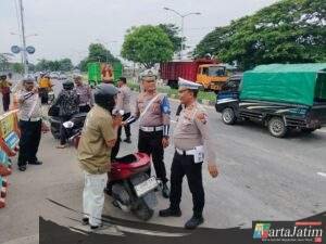 Polres Pelabuhan Tanjungperak Gelar Patroli Terpadu di Akses Vital Surabaya–Madura