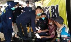 Nakes Polri Berikan Layanan Kesehatan Gratis bagi Korban Banjir di Aceh Tamiang