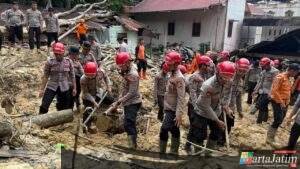Den Perintis Korsabhara Baharkam Polri, Kerahkan 100 Personel Pengamanan dan Evakuasi Longsor di Sibolga
