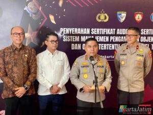 Polri Serahkan Sertifikat Audit Sistem Pengamanan Objek Vital Nasional Tahun 2025