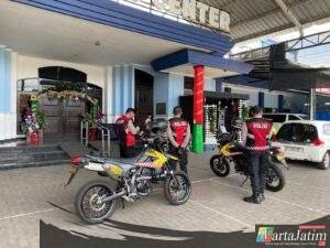Patroli Gereja  Satuan Samapta Polres Kediri, pastikan  perayaan Natal aman