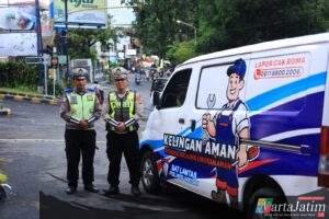 Polres Gresik Turunkan Mobil ‘KELINGAN AMAN’  Layanan Gratis Libur Nataru
