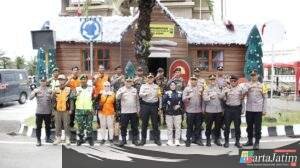 Pastikan Pengamanan Nataru Berjalan Lancar, Kapolres Kediri Tinjau Kamseltibcarlantas Pospam – Posyan Hingga Titik Perbatasan