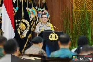 Berantas Kejahatan Transnasional, Polri Tangkap dan Serahkan 14 Buron Interpol Red Notice