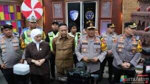 Kapolda Jatim Tinjau Pos Pengamanan di Malang Raya Pastikan Nataru Aman