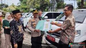 Tasyakuran Awal Tahun dan Penyerahan Mobmas di Kantor Kecamatan Pesantren, Kapolsek Tekankan Amanah Pelayanan Publik