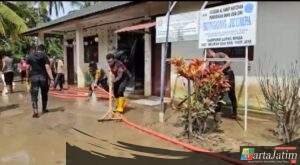 Gotong Royong Polri dan Masyarakat, Polres Pidie Jaya Percepat Pemulihan Pascabanjir dan Fasilitas Pendidikan