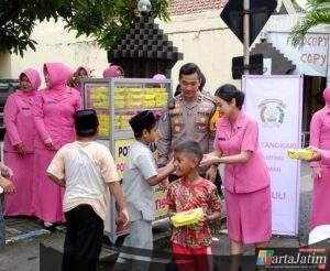 Jajaran Polresta Sidoarjo Bersama Bhayangkari Awali Tahun Dengan Aksi Sosial