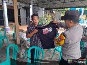 Patroli di Alas Simpenan, Polisi Kediri Sampaikan Imbauan Kamtibmas dan Bagikan Kaos 110