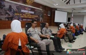 Panitia Natal TNI dan Polri Gelar Bakti Sosial Donor Darah di PMI Surabaya