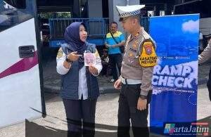 Ops Keselamatan Semeru 2026 Polresta Malang Kota Gelar Ramp Check Bus dan Angkot