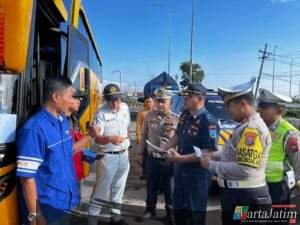 Gelar Ramp Check Angkutan Umum Polres Probolinggo Fokus Wujudkan Keselamatan Lalu Lintas