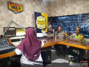 Gandeng Media Polres Pelabuhan Tanjungperak Ajak Warga Jadi Pelopor Tertib Lalu Lintas