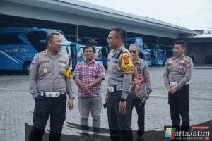 Berikan rasa aman  penumpang,  Sat Lantas Polres Kediri lakukan Ram  check ke PO Bus Mahkota