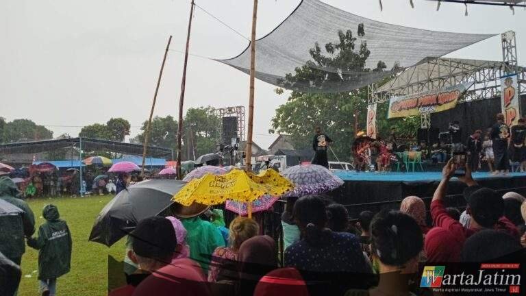 TMMD ke-127 di Kediri Jadikan Budaya Lokal sebagai Perekat Kemanunggalan TNI dan Rakyat.