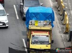 Korlantas Polri Terbangkan ETLE Drone Patrol Presisi di Tol Jakarta – Cikampek Pantau Angkutan Barang Pada Jalur Logistik