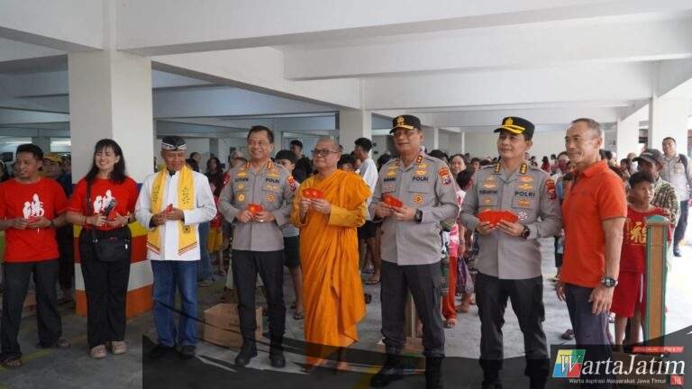 Jogo Jawa Timur : Kapolda Jatim Tinjau Perayaan Imlek di Vihara Buddayana Surabaya