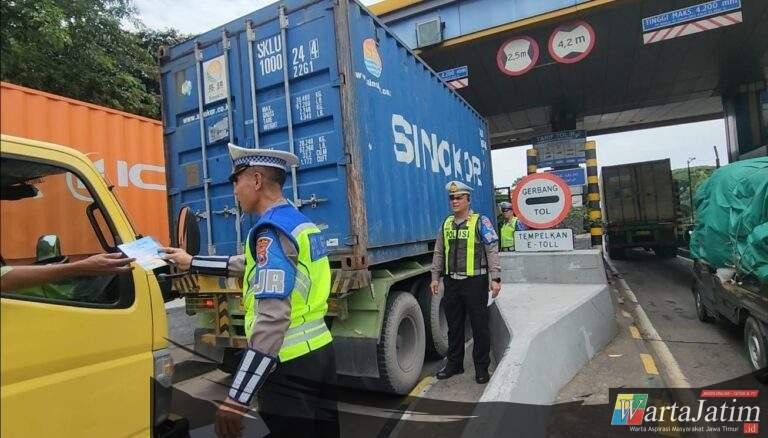 Ditlantas Polda Jatim Tertibkan Penggunaan Lajur Jalan Tol