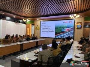 Polres Lamongan Atensi Perlintasan Kereta Api Sebidang Jelang Operasi Ketupat Semeru 2026