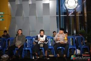 Berkah Ramadan, Antusiasme Warga Warnai Sahur Bersama Polres Kediri