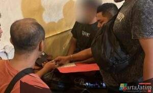 Polres Gresik Amankan Tersangka Pengedar Serbuk Petasan Asal Trenggalek
