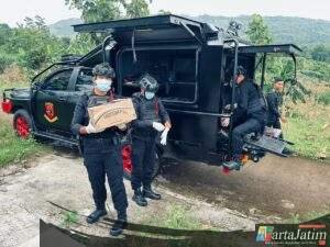Polres Bondowoso Libatkan Gegana Brimob Polda Jatim Musnahkan 25 Kg Bubuk Mercon