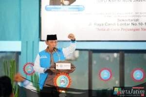 Kapolri di Hadapan Buruh: Satukan Tekad dan Barisan untuk Wujudkan Indonesia Emas 2045!