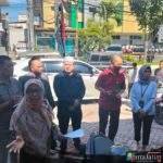 Persatuan jurnalis Gresik bersatu(PJGB) kawal sidak pengadilan negeri di duga bank Panin gelapkan SHM atas nama Molyo Cipto amin
