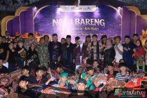 Peringatan HUT Jembatan Lama Kediri ke-157, Wakapolres Kediri Kota Ikuti Mlaku Bareng Bersama Wali Kota