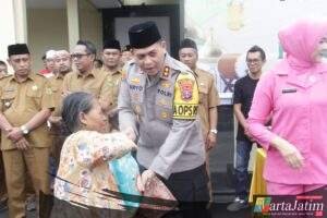 Sinergi Polres Bondowoso dan PKDI Hadirkan Senyum Ojol Saat Menjelang Berbuka